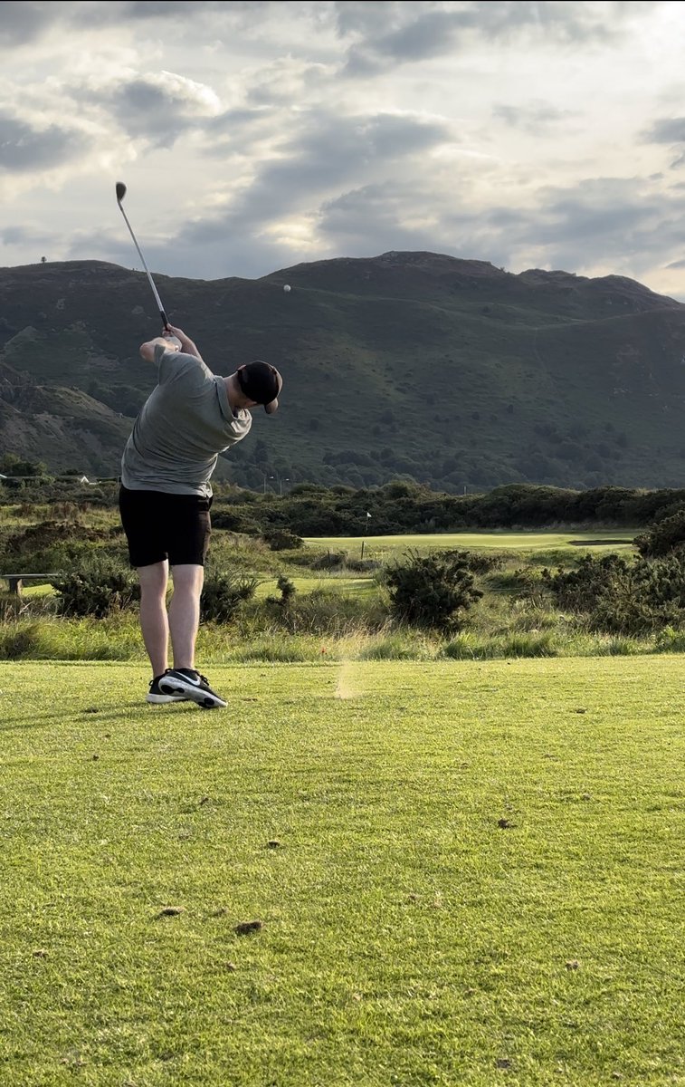HarrisonRClark's tweet photo. Conwy, beautiful! 

@conwygolfclub https://t.co/phtvzRvleJ