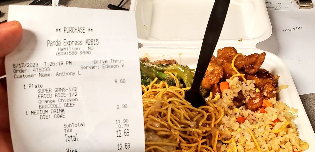 Lebron6983's tweet photo. @PandaExpress can you make this right? 

Something so simple that can be ordered &amp; prepared. But yet so difficult get right come on. https://t.co/27EN0xHPGB