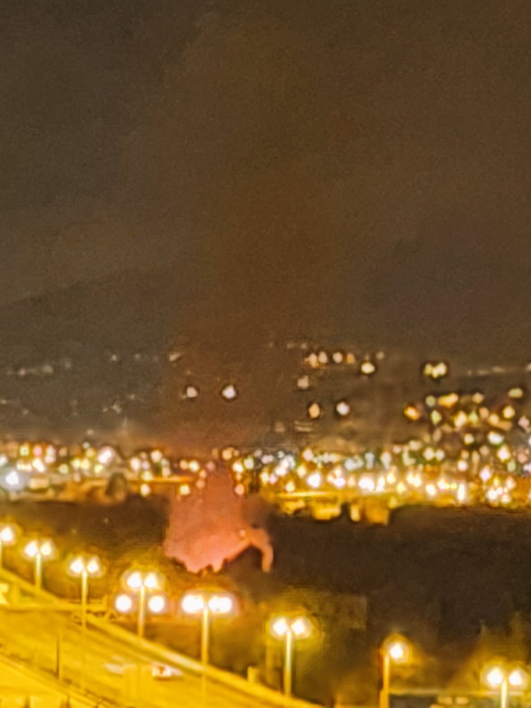 Divine disability (Dd) (@mberduque72) on Twitter photo Nit de por per petits incendis al costat de la carretera entre #elpapiol i #molinsderei 🥺 Nit de por per petits incendis al costat de la carretera entre #elpapiol i #molinsderei 🥺