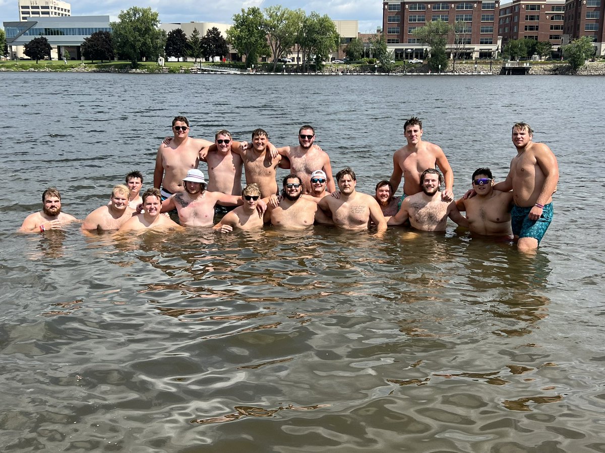 UW-La Crosse Football tweet media