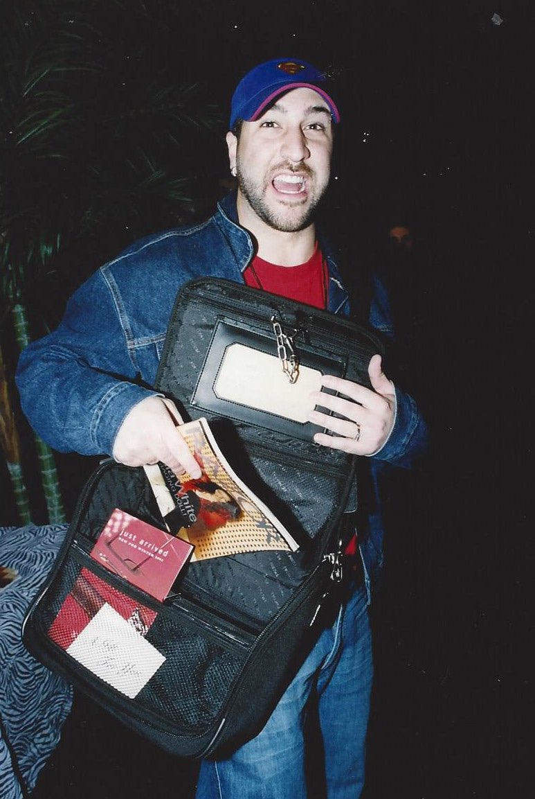 BackstageCreations tweet media