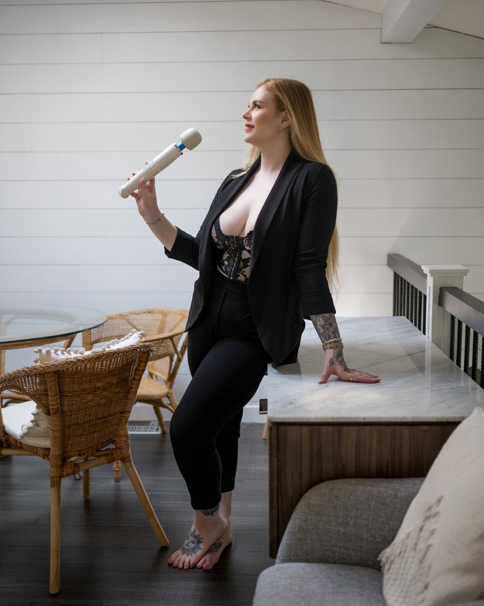 NoLifeSkill's tweet image. Empowerment takes many forms. Through heartfelt interviews, we're giving a platform to sex workers to share their stories, challenges, and triumphs. 🎧💬