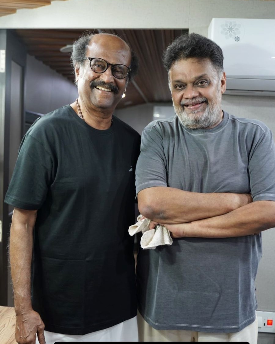 chennaivision's tweet photo. Cinematographer and Director #PadamKumar has acted with #Superstar @rajinikanth in #Jailer
He is getting appreciation for his performance.
He is grateful to #Superstar and Dir @Nelsondilpkumar for the opportunity!
@PRO_Priya @spp_media https://t.co/txtaS7VwWc