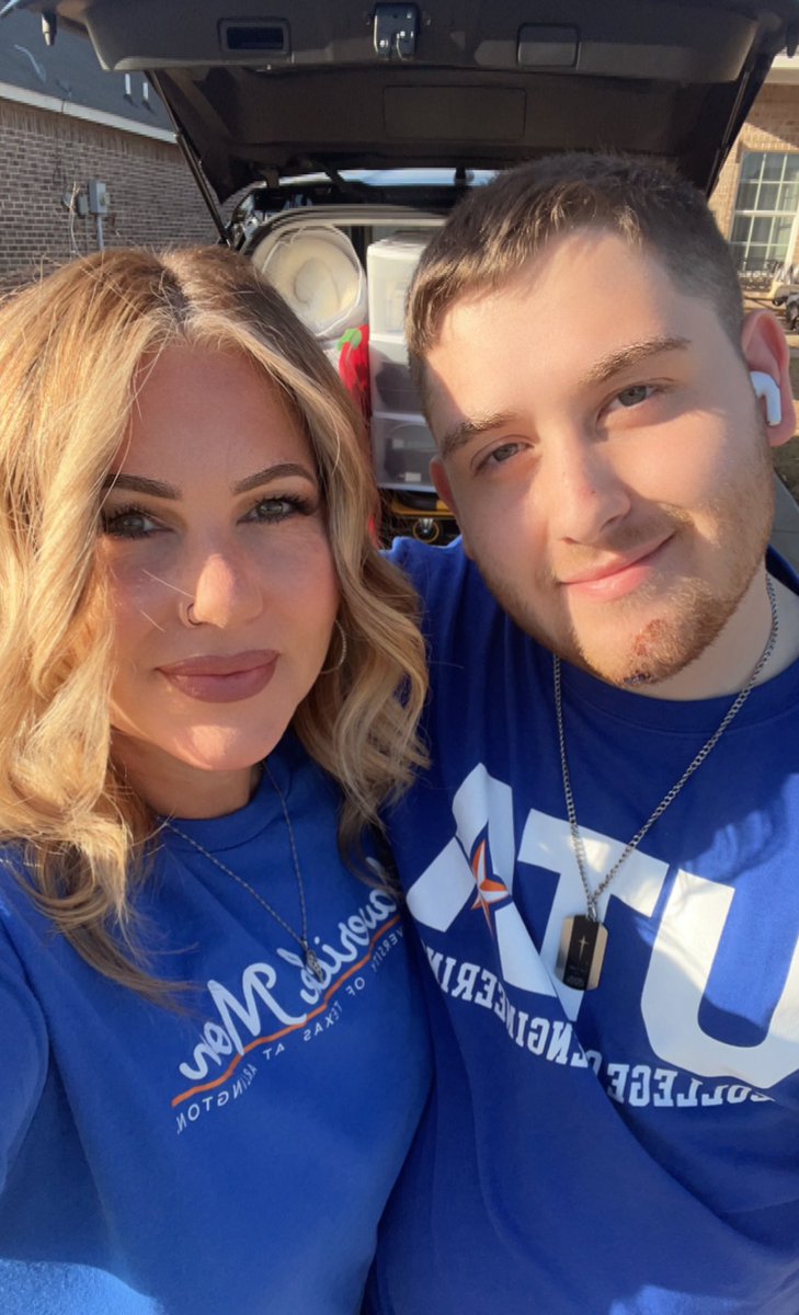 WPowers1111's tweet photo. @UTArlington made move-in painless, or maybe we were blessed with favor and a very convenient dorm. I didn't sweat once in this 112-degree weather! I am exhausted, though! 

Proud of Josiah and his drive and passion for Aerospace. I‘m excited to see all his dreams come true. https://t.co/akyEtMCcLW
