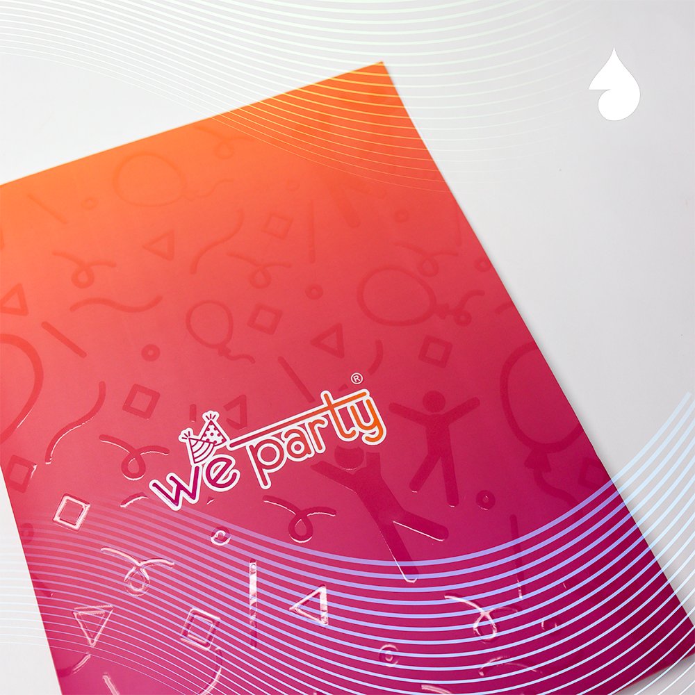 mediopliegomx's tweet photo. Descubre la elegancia elevada con nuestros folders con acabado Scodix. Tu marca nunca se ha sentido ni lucido tan excepcional. ✨

#scodix #folder #carpeta #design #diseño #creatividad #acabados #printing #uv #marketing #identidadcorporativa #ideascreativas #impresion #saltillo https://t.co/zQDPCEleHZ