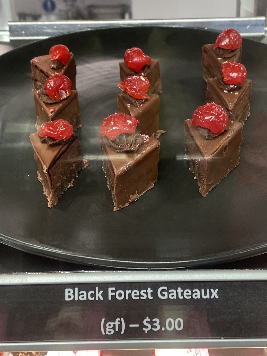 Shrink flation is getting dire. Barely a teaspoon of cake per slice!