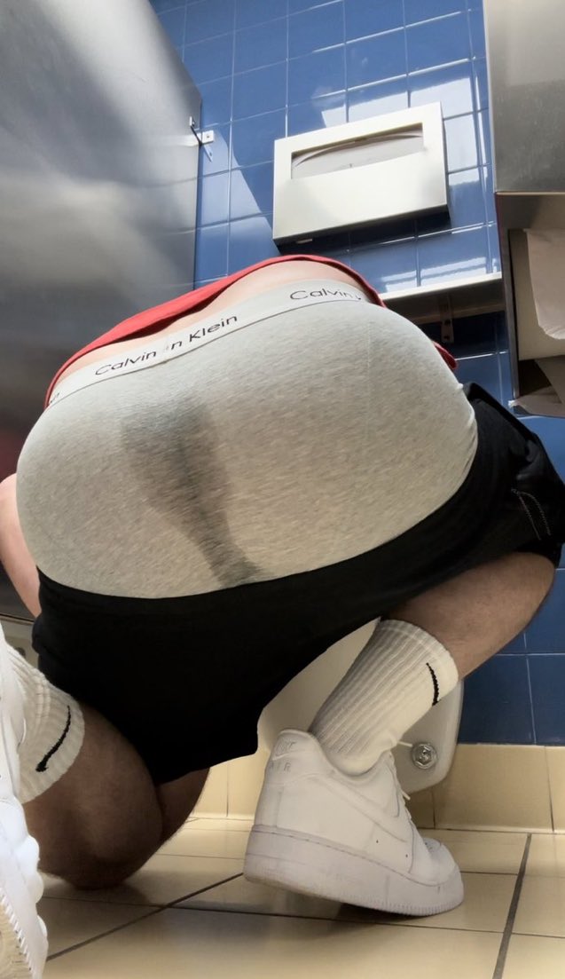 Cuzao de macho suado é a 8 maravilha do mundo
