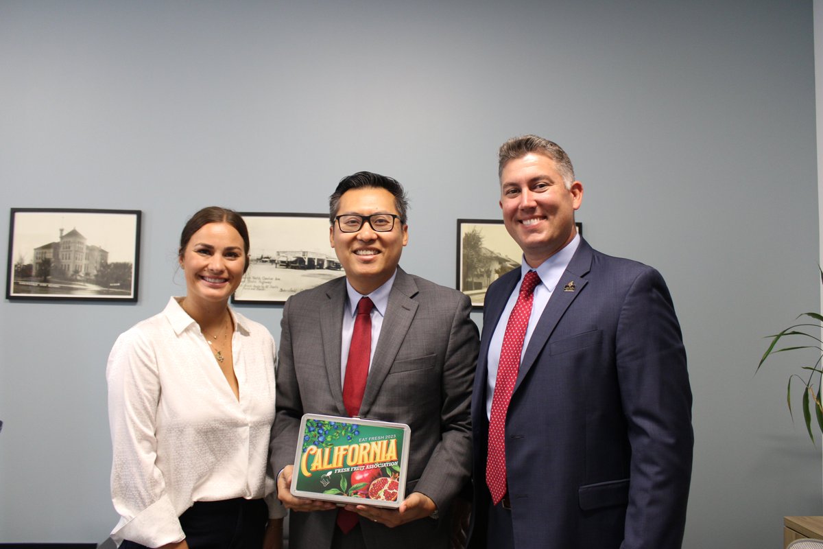 Cal Fresh Fruit tweet media