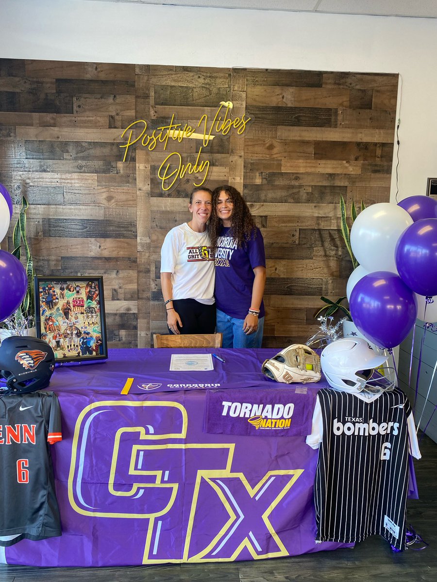 Glenn High School Softball (@glennhssoftball) on Twitter photo What an absolute honor to get to celebrate one of our amazing 2023 graduates on her continuing her softball 🥎 and academic 📚 career at Concordia University!! We are so incredibly proud of you <a href="/PaytonGilmore6/">Payton_Gilmore</a>!! We can’t wait to see all you accomplish! #GrizzlyProud #family #3P What an absolute honor to get to celebrate one of our amazing 2023 graduates on her continuing her softball 🥎 and academic 📚 career at Concordia University!! We are so incredibly proud of you <a href="/PaytonGilmore6/">Payton_Gilmore</a>!! We can’t wait to see all you accomplish! #GrizzlyProud #family #3P