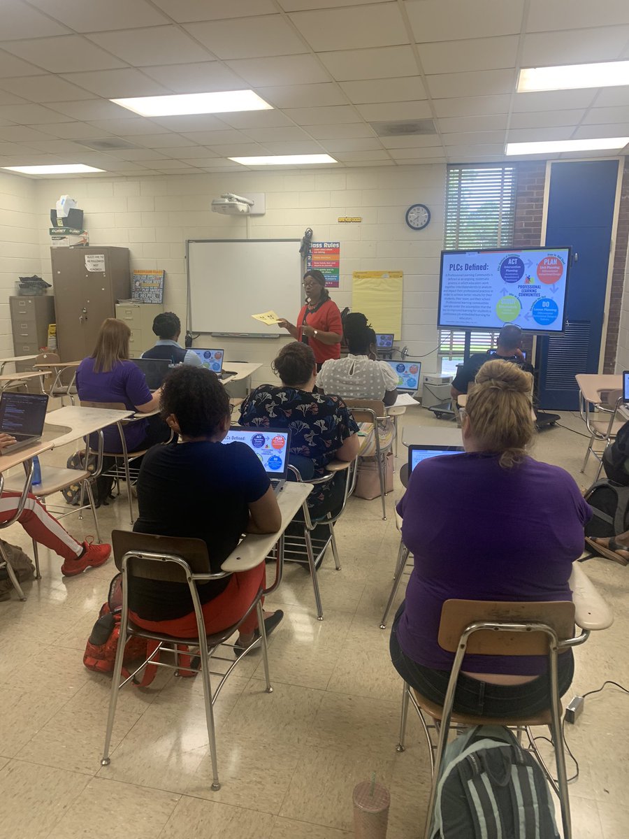 Strengthening the Instructional Core through Intentional Planning in effective PLCs 🌟🌟 CCS ELA is #SettingtheStageforSuccess #TheELAExperience <a href="/CumberlandCoSch/">Cumberland County Schools</a> <a href="/martina_graham1/">Martina Graham, M.Ed, NBCT</a> @EdCoachKing22 @chcatalano