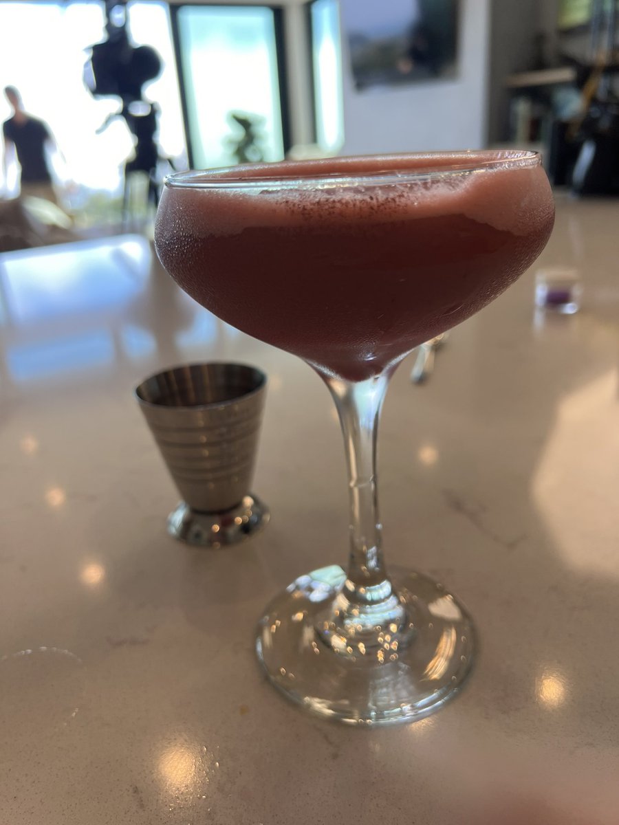 ToscaMusk's tweet photo. Created a new favorite: Passionate pink Espresso Martini (with tequila and glitter beans). This will definitely be at PassionCon. 🙌 @PassionFlix https://t.co/a6c9aDsmWX