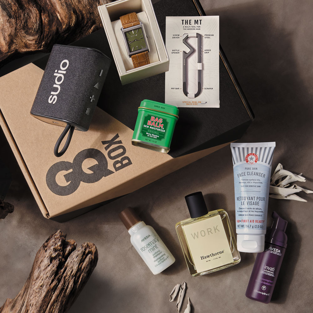 GQMagazine's tweet photo. Summer may be winding down, but our editors are one step ahead, finding the best essentials for the Fall.
Check out a closer look at the editor-curated #GQBox—plus, sign up today to receive a free Breda Watch as a welcome gift!
📦: https://t.co/im72aYH66S https://t.co/ueNDHqqprK