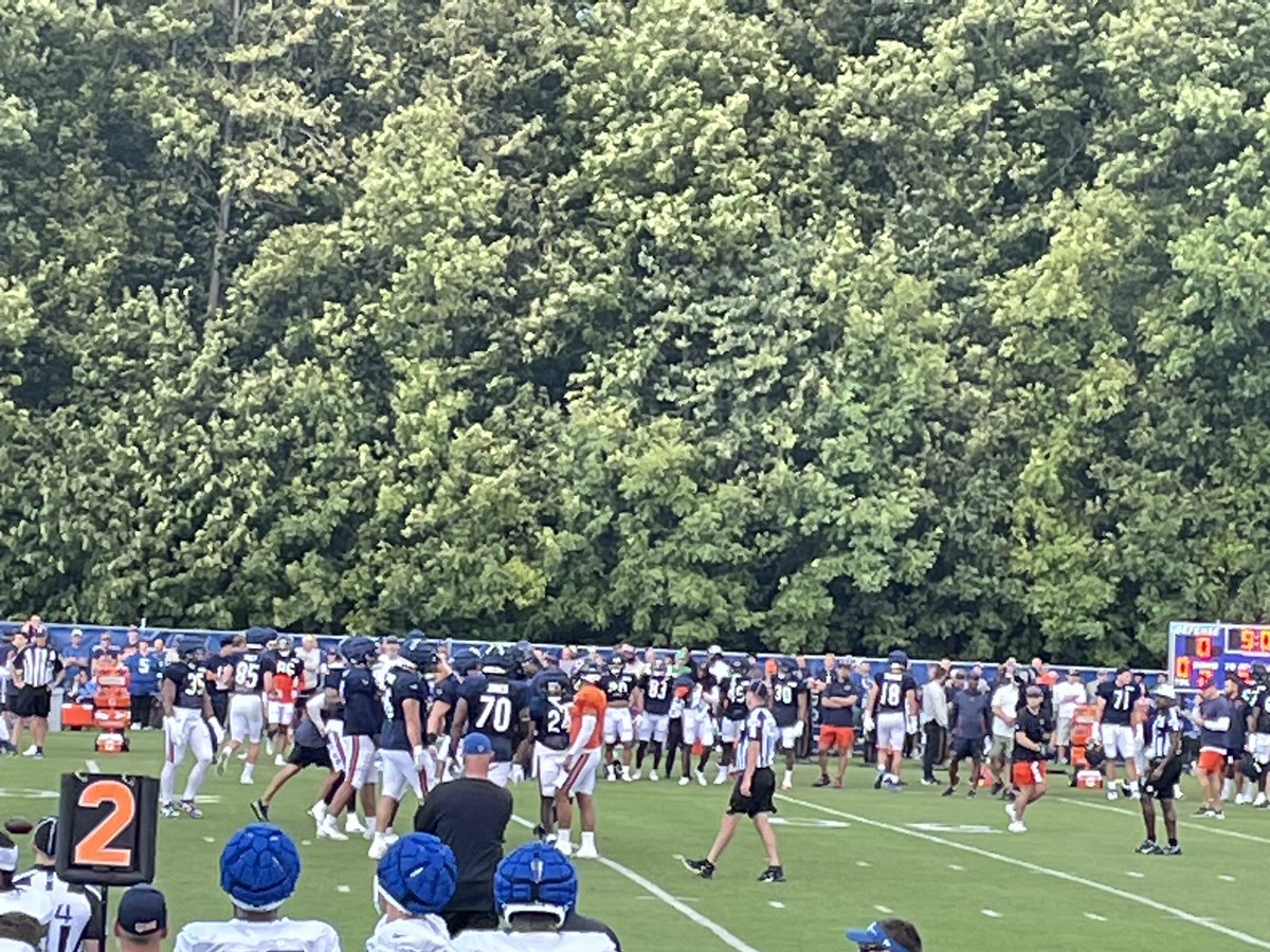 RichfieldRich's tweet photo. Enjoying the NFL training camp scrimmage at nearby @GrandParkSports between the Bears & Colts. Got a close up view of fellow @SUUThunderbirds alum @braxtonjones742 who made the NFL all rookie team last year. Also fun to watch @justnfields & #4pick Anthony Richardson @GVOaant https://t.co/c7ly3aMUiV