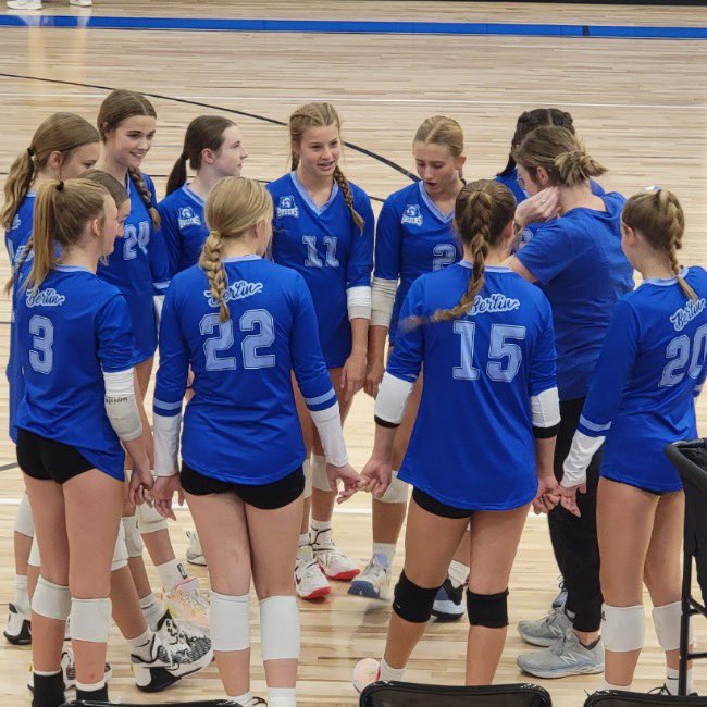 The OBLMS 7th &amp; 8th Grade volleyball teams got our first home court victories in our scrimmage this week! Excited to watch them continue to shine &amp; have fun on and off the court this season! #embracetheROAR <a href="/OBLMSPrincipal/">Nathan Davis</a> <a href="/ObhsVb/">OBHS_Girls_VB🏐💙</a>