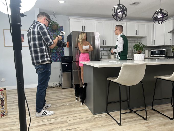 This sweet baby wanted to be in all the shots! Love it when there&rsquo;s little fur babies roaming around<a href="/tag/mylf"class="tags"><span>#mylf</span></a>