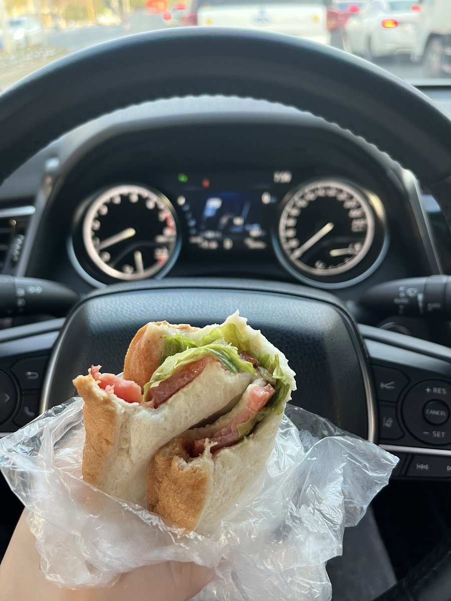 alerixel's tweet image. I like the morning wind, as if everything can start again. Good morning