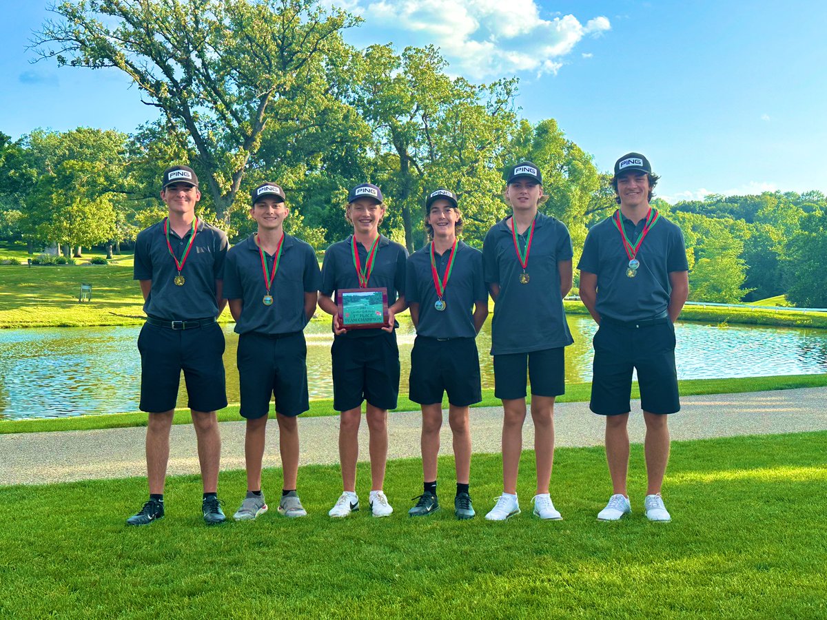OTHSPirateGolf's tweet photo. The Varsity Golf team took 1st place at the LP Invitational tonight at Oak Ridge G.C. with a team score of 308! ⛳️🏴‍☠️

Individual Honors:
Senior Drake Kaufman 2nd
Sophomore Colt Bryson 3rd
Freshman Bryer Harris 4th https://t.co/bHOAA1HNYB