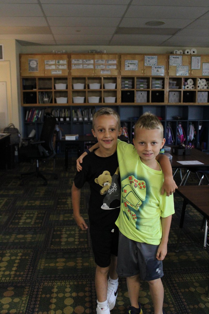 LakotaLocalSchools (@lakotadistrict) on Twitter photo Smiles, smiles & more smiles! That's what the #FirstDay of school means if you're a <a href="/LibertyECS/">Liberty ECS Leopards</a> Leopard! #WEareLakota #BackToSchool Smiles, smiles & more smiles! That's what the #FirstDay of school means if you're a <a href="/LibertyECS/">Liberty ECS Leopards</a> Leopard! #WEareLakota #BackToSchool