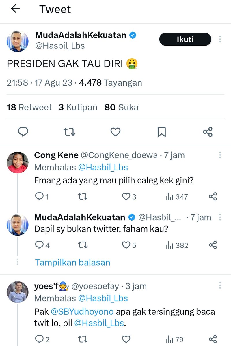 narkosun's tweet photo. Mas @AgusYudhoyono ini kadernya ya? Klo bener, kader macam ini malah bikin nyungsep partai, mas. 

Rakyat sudah pinter² lho, tahu mana yg bekerja dan mana yg cuma omong doang. Presiden yg sudah bekerja siang malam, demi rakyatnya, dicintai rakyatnya kok disebut boneka dan ga tau diri. 

Survey jg membuktikan bahwa 80% lebih rakyat puas atas kinerja pakde. Jadi yg ga tau diri siapa? Si @Hasbil_Lbs atau presiden Jokowi?