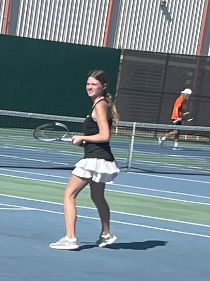 thstennis1's tweet photo. The Texas High JV Tennis team opened up their Fall team season on Thursday with a home win against Pleasant Grove. The Tigers finished with a 17-4 victory. A great way to start the season. It’s going to be a good one! https://t.co/wg3FvfkZMl