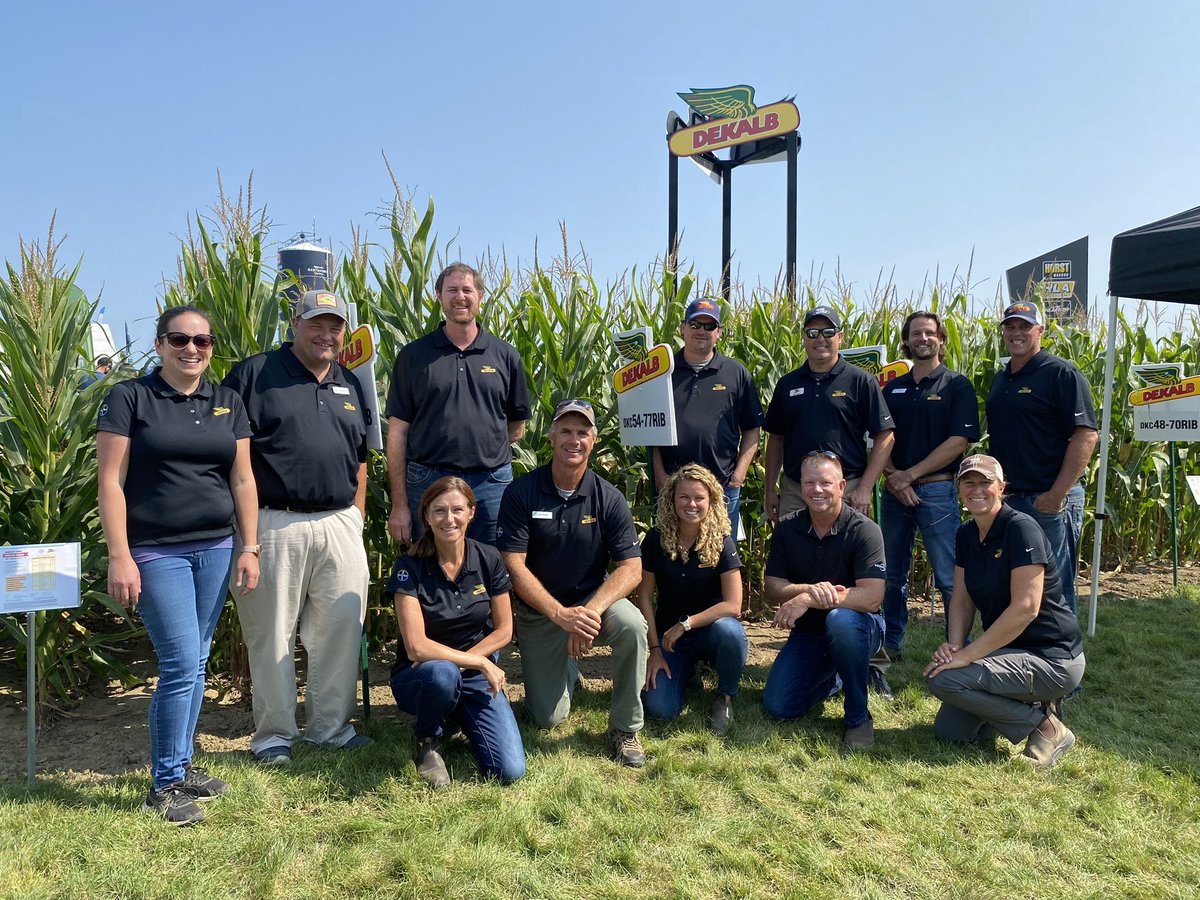 Exciting times at #TeamBayer in Ontario! New jobs posted- reach out if you have any questions- come join our expanding team! #DEKALB 🌽 🌱 🌾 🫘 🙌