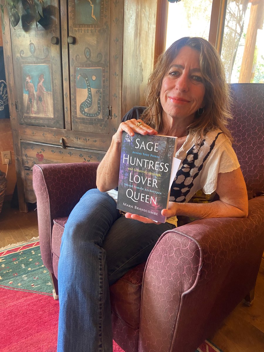 “My friend Mara is all these things: Sage, Huntress, Lover, Queen. Chances are, so are you. Her luminous new book of feminine archetypes is perfectly timed to meet the shadows of our times.” @marabranscombe 
—
#innertraditions #findhornpress #femininearchetypes #healingthew