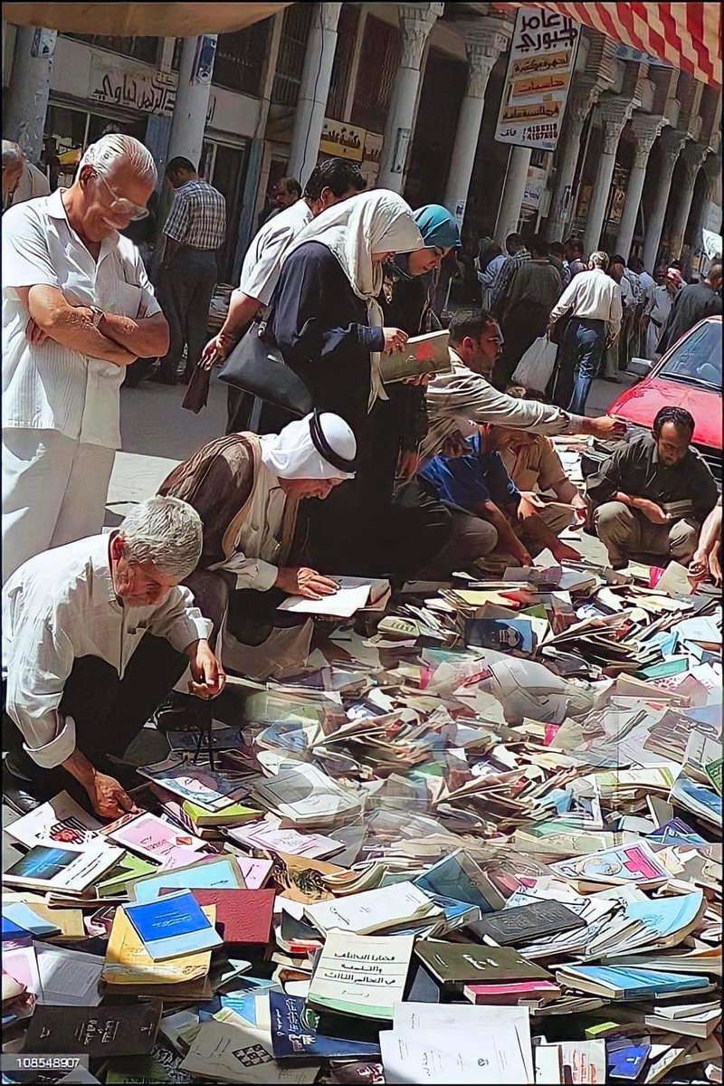 Booklicious5's tweet image. Many Live  but Don&apos;t learn 😊

Shedding light .

#FridayFreeForAll
#BookBazaar