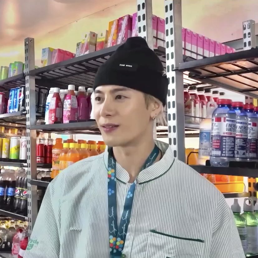 Jacksonfanthai's tweet photo. เช้านี้ คุณเข้าเซเว่นแล้วหรือยัง..👑🤍🥰
"#FindingPjack
#JacksonWangTheTrainee711
@JacksonWang852
https://t.co/4QXfhoWbiD