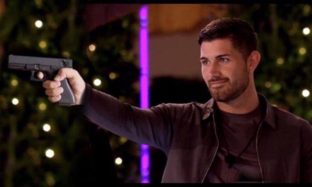 KelisCampos1's tweet image. “I think I love him “
KAY KAY GET TF OUT !!!!!!!!! #LoveIslandUSA