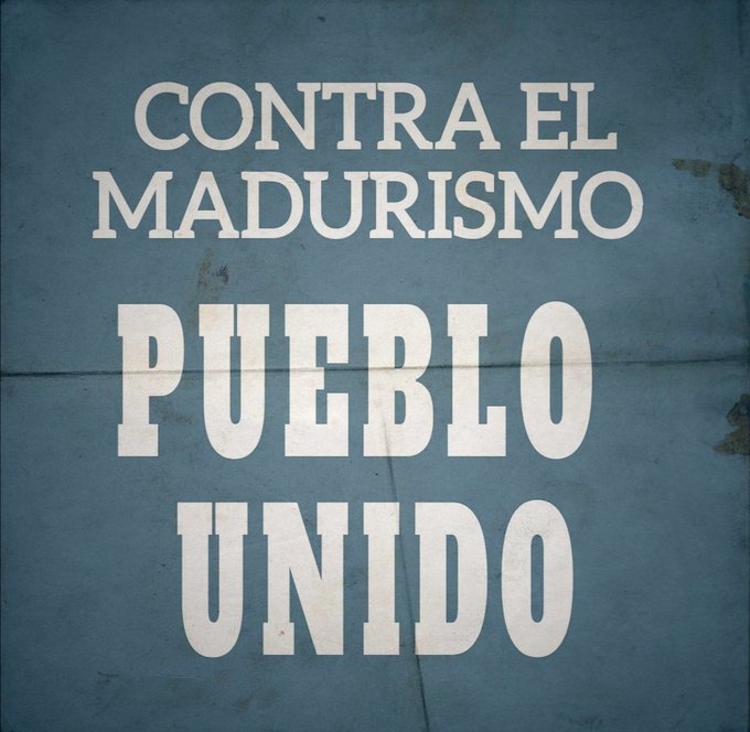 Ángulo bajo para tomar la foto porque si levantan la cámara detrás no hay naaaaadie. Perdieron la calle, perdieron el apoyo popular, perdieron la moral y perderán el las elecciones presidenciales.
#NosTocaLuchar