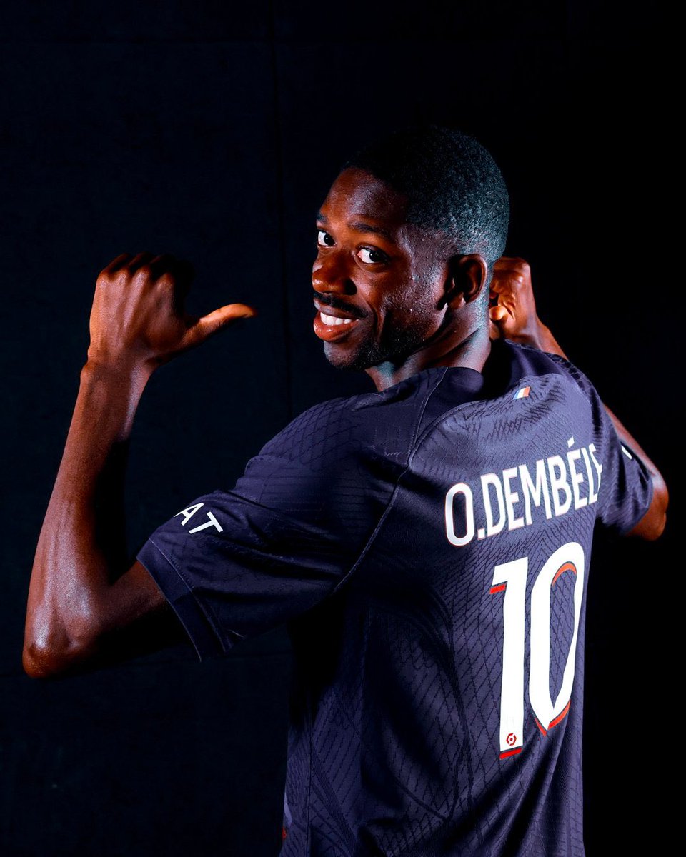PSG_KR's tweet photo. ✨ @dembouz 

🛒➡️ https://t.co/RpPfIjKVP6 

#DEMB10UZ https://t.co/WwXW9hYJGj