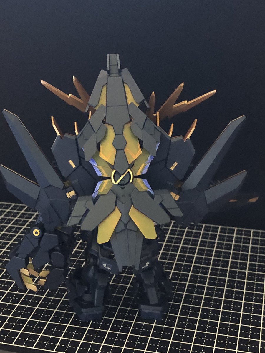 idea_sm's tweet photo. CSバンシィ
ミニミニな可愛さの割にめっちゃ光って意外といかつい👍
＃ガンプラ　＃ガンダム https://t.co/NvGgSAE0RU