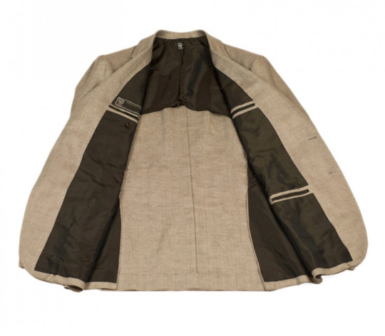 seems-like-some-people-are-unaware-of-how-lightweight-and-breathable-a