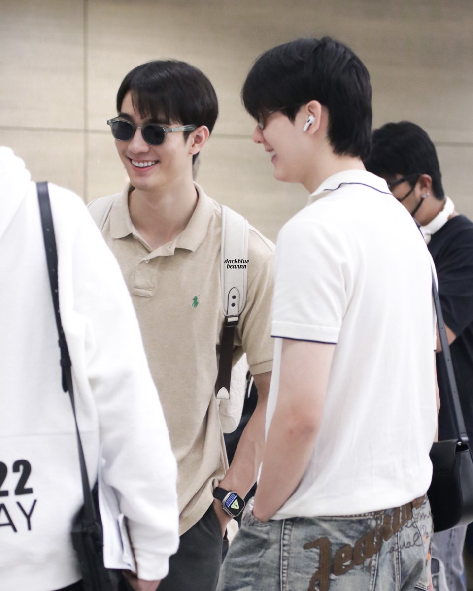 darkblue_beannn's tweet photo. So cute🥰💕

#fforce_ #kasibook
#forcebook #ฟอสบุ๊ค
#FBWSreadyforSEOUL https://t.co/0UmMOuJ0DQ