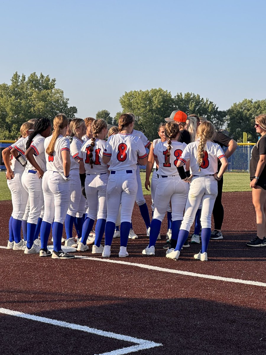 What an exciting day for Westview HS Softball! Mr. Lee threw a strike for the first pitch and the girls followed his lead and took a win over Central 10-2!
