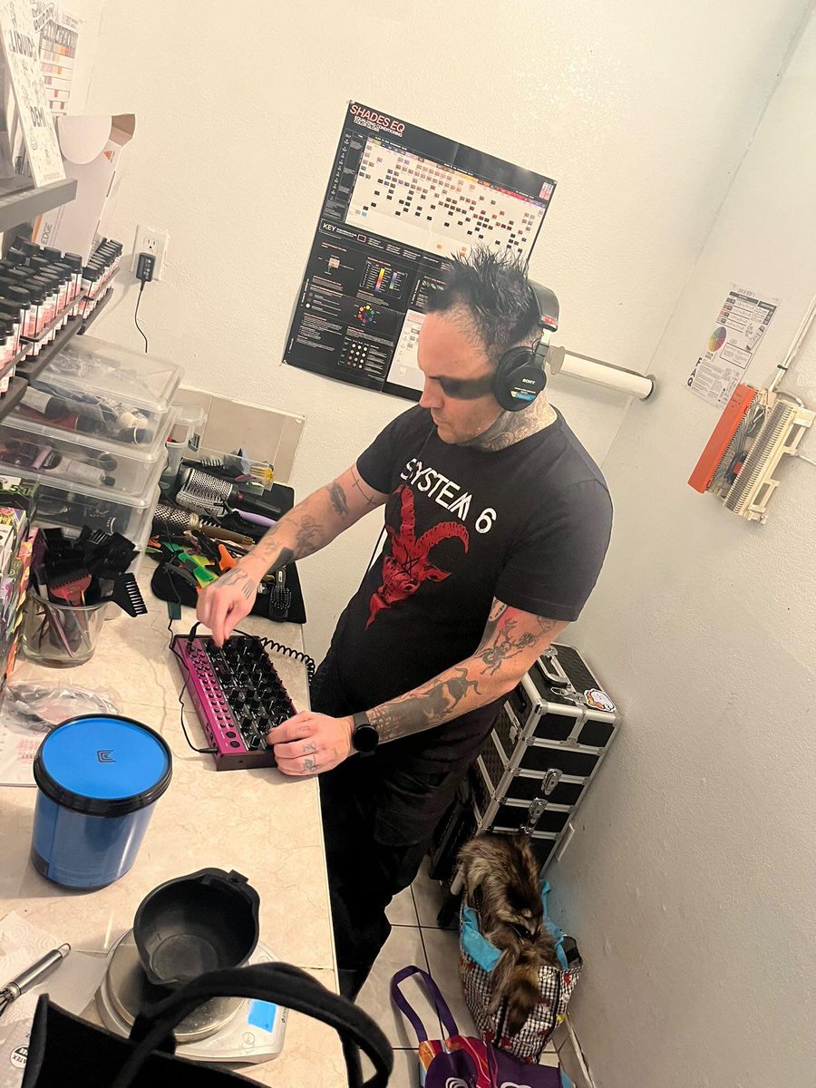 When you're supposed to be working, but <a href="/Behringer/">Behringer</a> drum machines are life.