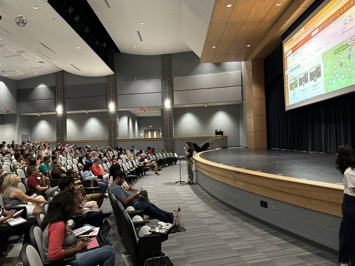 Morgan Huey (@morgankhuey) on Twitter photo Tonight families joined <a href="/LCPS_Counseling/">LCPSSchoolCounseling</a> and <a href="/SchooLinks/">SchooLinks</a> to learn more about the platform. Thank you to all who joined in the exploration!@JenEvansLCPS Tonight families joined <a href="/LCPS_Counseling/">LCPSSchoolCounseling</a> and <a href="/SchooLinks/">SchooLinks</a> to learn more about the platform. Thank you to all who joined in the exploration!@JenEvansLCPS