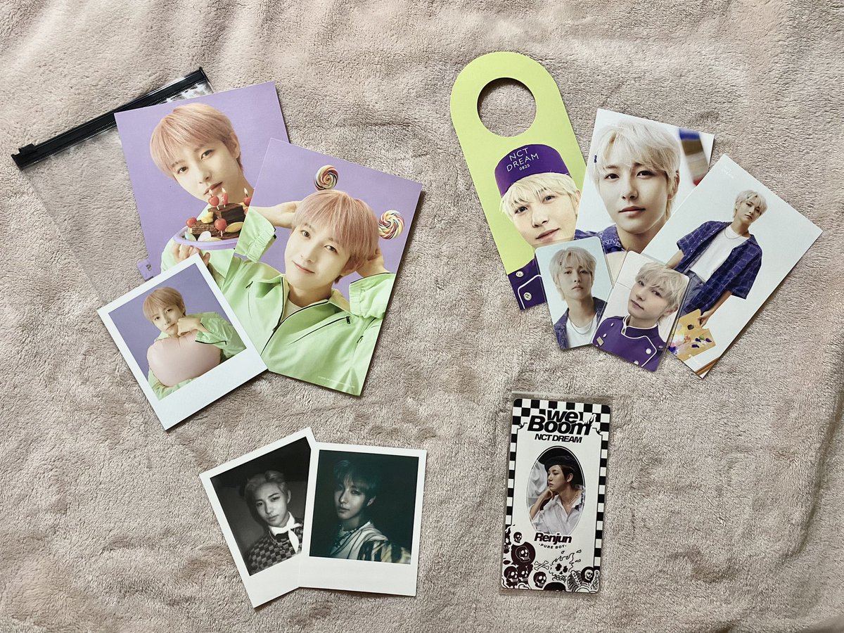 00moon_ing's tweet photo. wts lfb renjun pc ph qs mfal we young go up boom cc rollin ridin past future departure id arrival card hot sauce crazy chillin ar set universe uc ybc glitch scratch lenti polaroid hello future sg2021 sg2022 https://t.co/dAugkypbaH