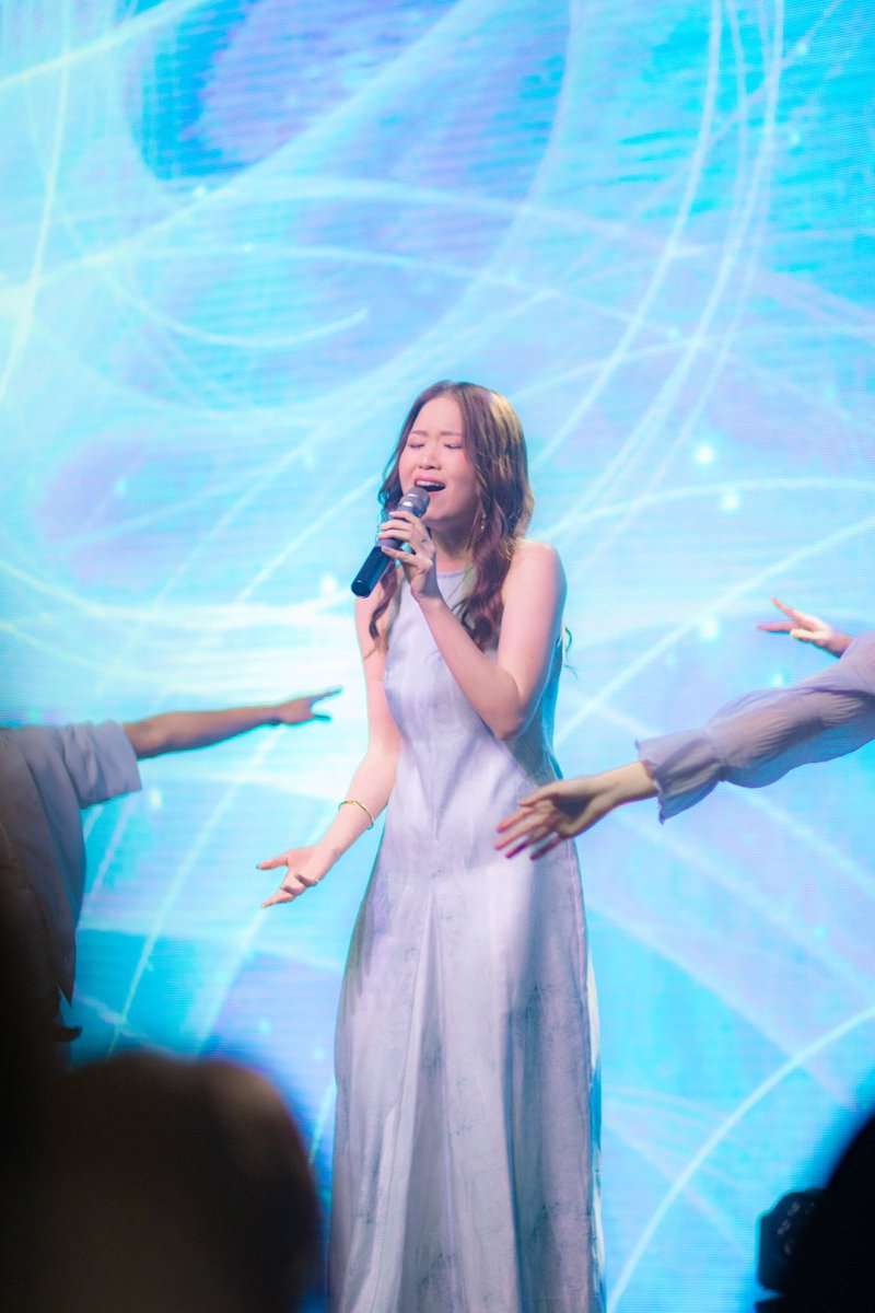 misogiflower's tweet photo. #dancingshower 
＃木内栞 さん https://t.co/NtFVORNY7L