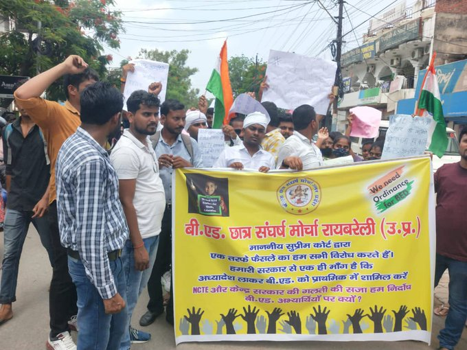 uniquestuden's tweet photo. #BEDProtestForPRT

@ncteDelhi @BoltaHindustan 
@ABPNews @TV9UttarPradesh 
@utk https://t.co/BI6GepYeQX