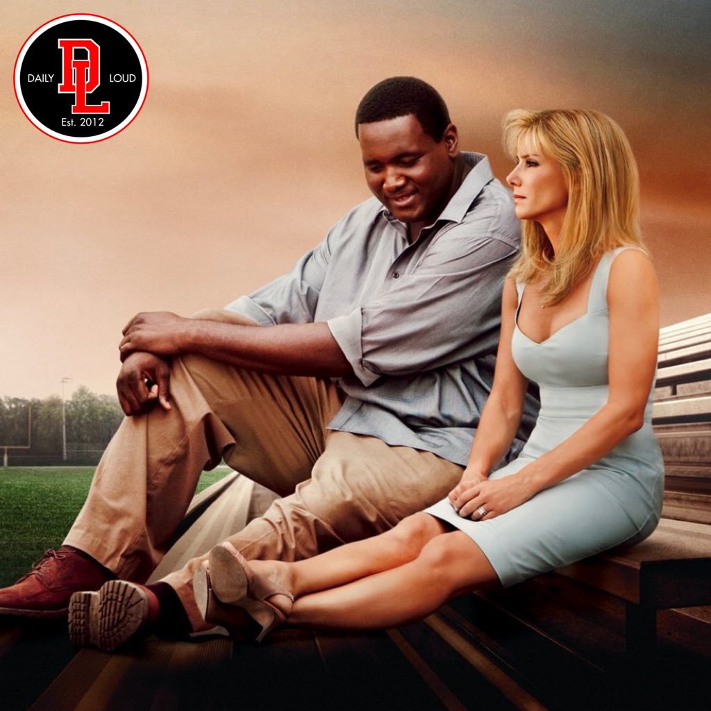 DailyLoud's tweet photo. “The Blind Side” star Quinton Aaron who played Michael Oher in the movie, has a message for people saying Sandra Bullock should return her Best Actress Oscar amid Tuohy family legal battle:

"Shut up.. Sandra didn't create this ... She's an actress who got paid to do a job" https://t.co/1zw4cuscKh