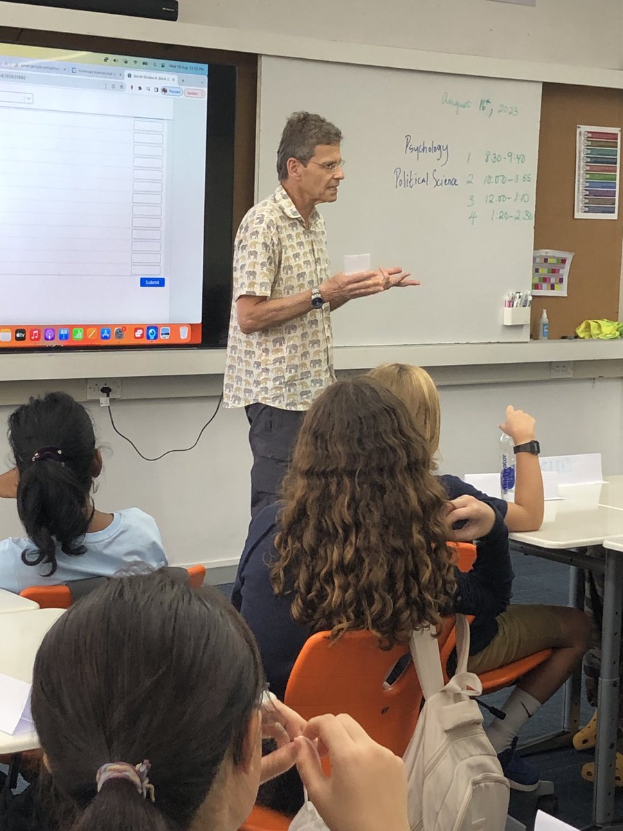 LaRae Davis tweet media