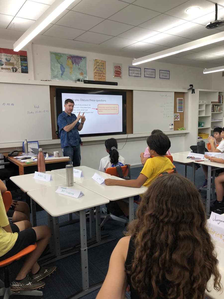 LaRae Davis tweet media