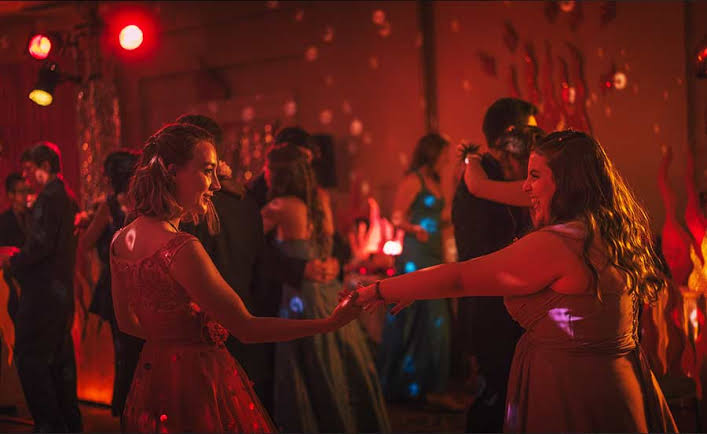 ccattwink1's tweet photo. me and the girls at Sophia prom #ngl https://t.co/iqsCDCrIbM