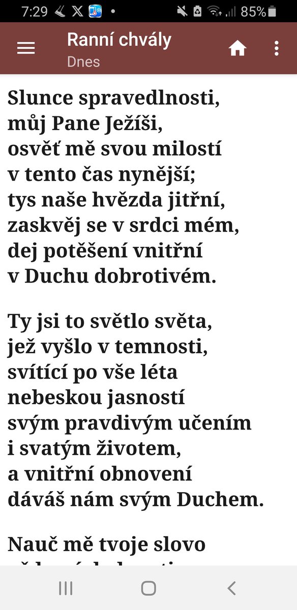 FspAndrea's tweet photo. Ráno začíná v sedm zpěvem s řeholnicemi.
#AV23
Večer pak řeholnice s mládeží (absolventy VŠ tez mohou zpívat) https://t.co/BybmExY7ZZ