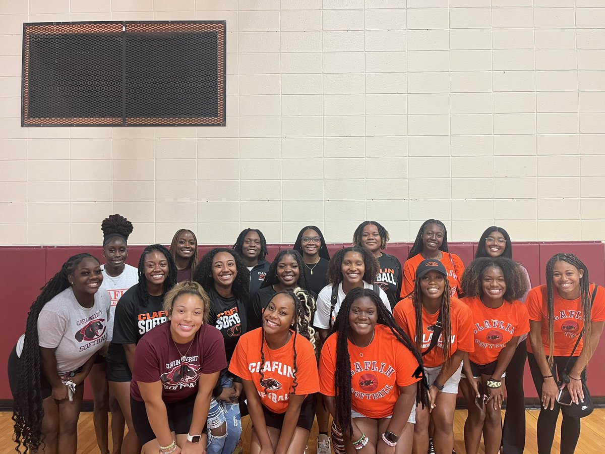 Claflin University Softball 🐾🧡 tweet media