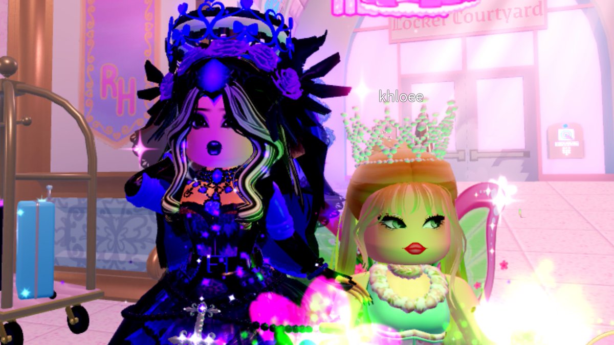 Alli ♡ | Royale High Campus 4 UPDATES 🖤 | ia tweet media