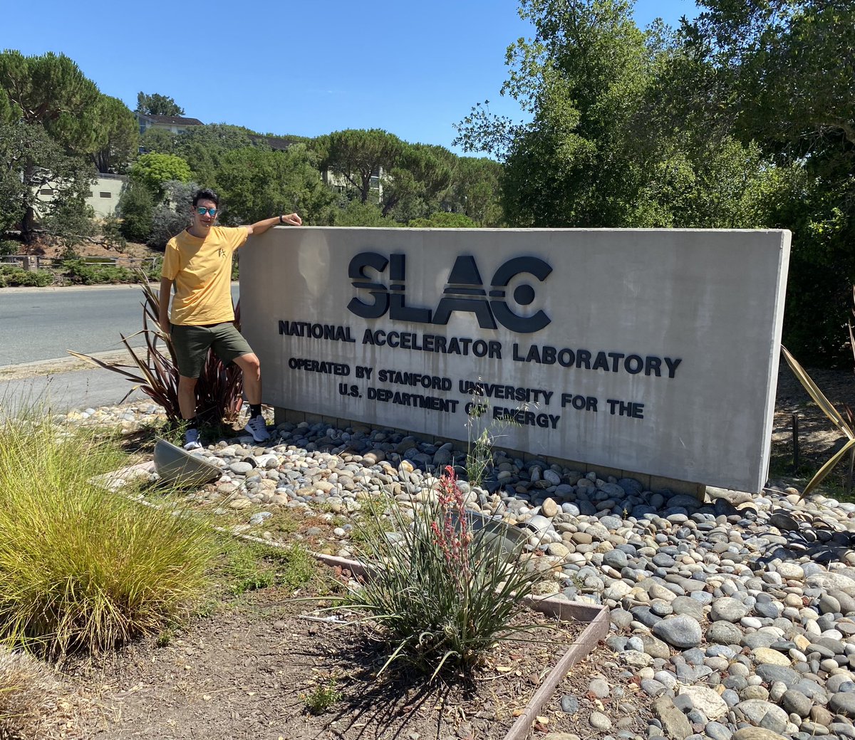 giuliacasarosa's tweet photo. SLAC as a tourist  @SLAClab #california https://t.co/CtQmQCpb03