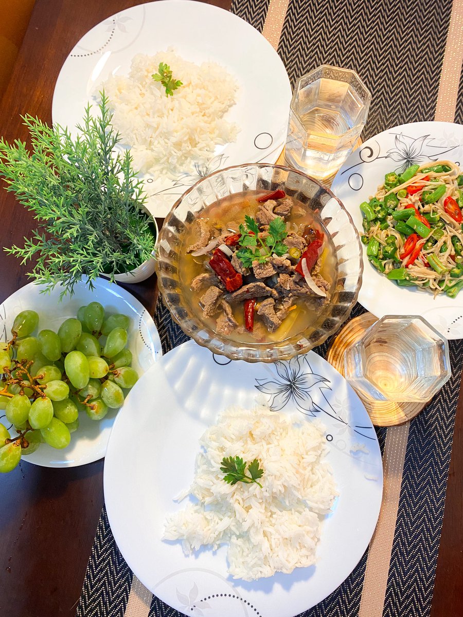 nat_tasyaa's tweet photo. Selalu tanya husbandd, sedap tak isteri masak, and suruh dia jujur je, sebab kalu tak sedap boleh improve apa yg kurang, tapi alhamdulillah sejak kawen sampai sekarang, perkataan “sedapp gilaa” je yang keluar 🥹♥️ im a happpyyy wife ! hari2 nak masak hahahah https://t.co/pbrLGNTFA0
