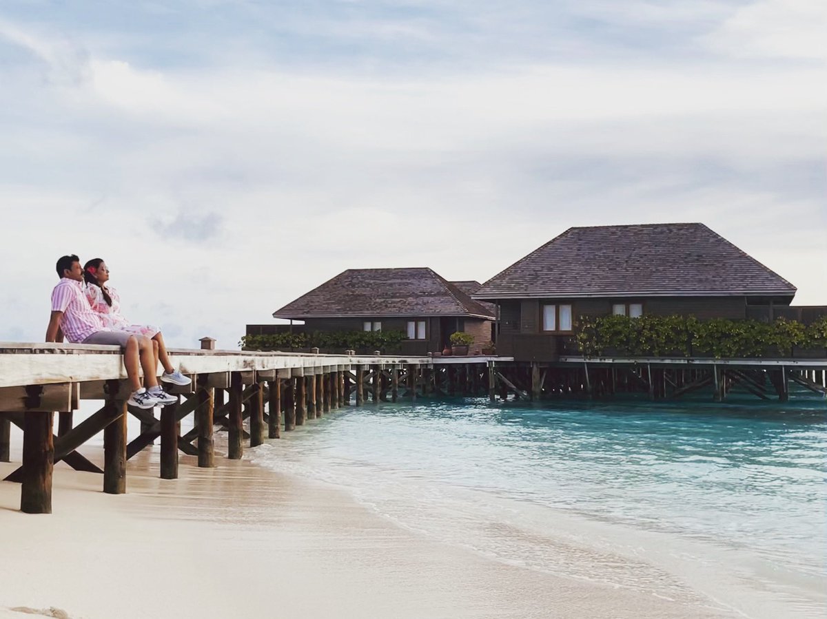 AnandeepJangid's tweet photo. "ποΈ One year of love and bliss in the enchanting embrace of the Maldives! Here's to the breathtaking sunsets, tranquil waves, and unforgettable moments we've shared. Cheers to many more years of paradise together. π₯ #MaldivesMemories #merru #Paradise #Maldives @Merru_MV https://t.co/CR99bKsTZM